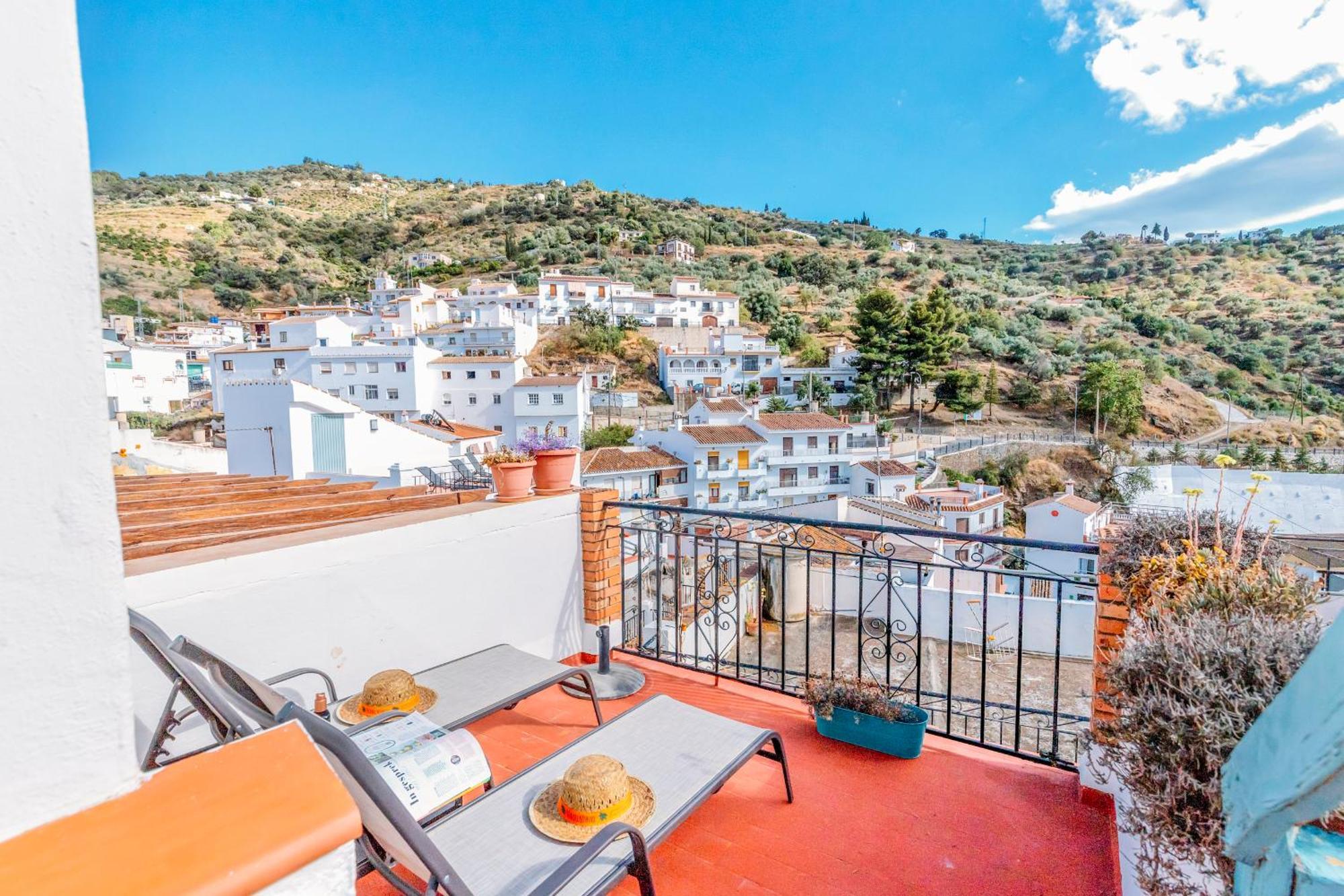 Casa De La Montana Apartments Sayalonga エクステリア 写真