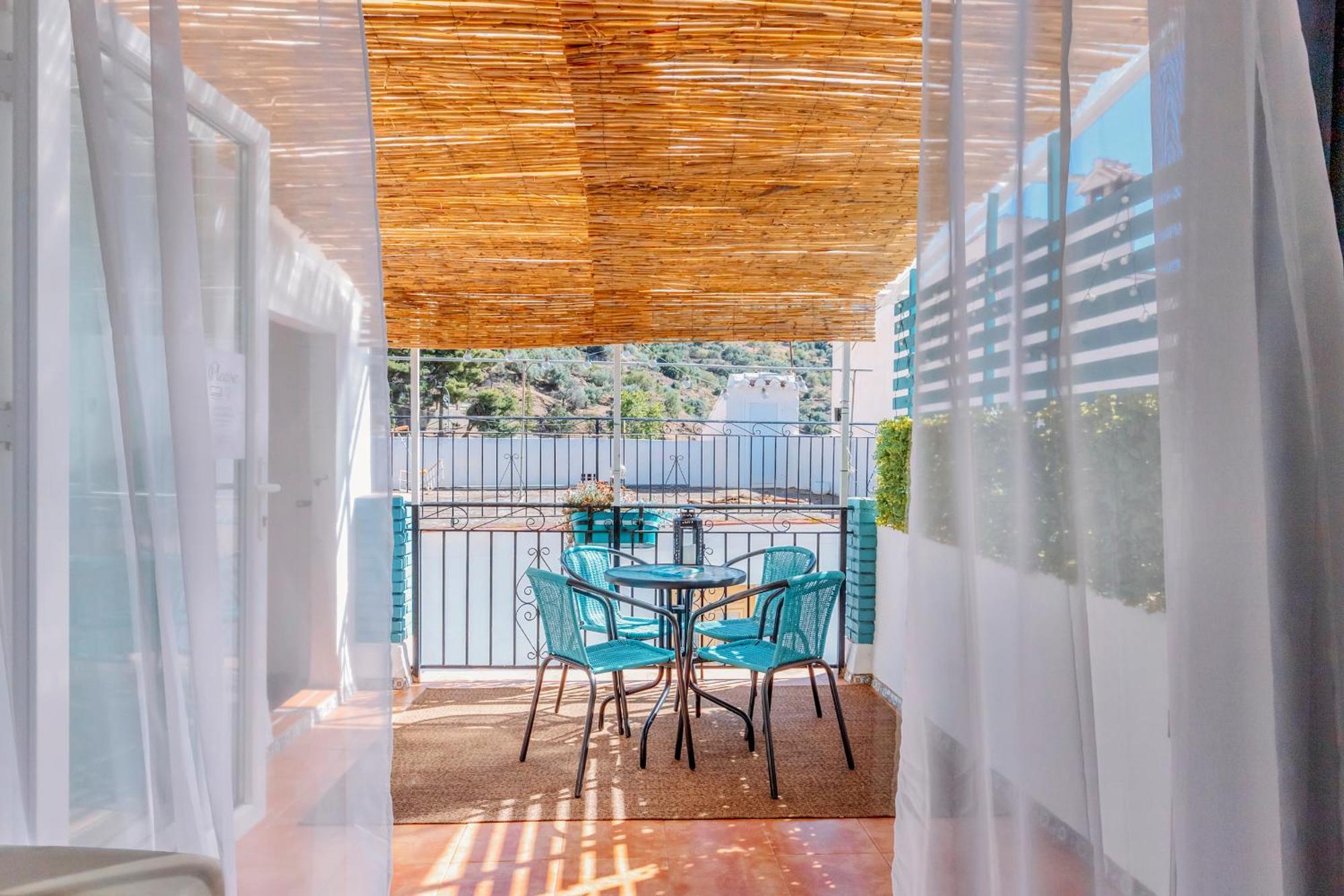 Casa De La Montana Apartments Sayalonga エクステリア 写真
