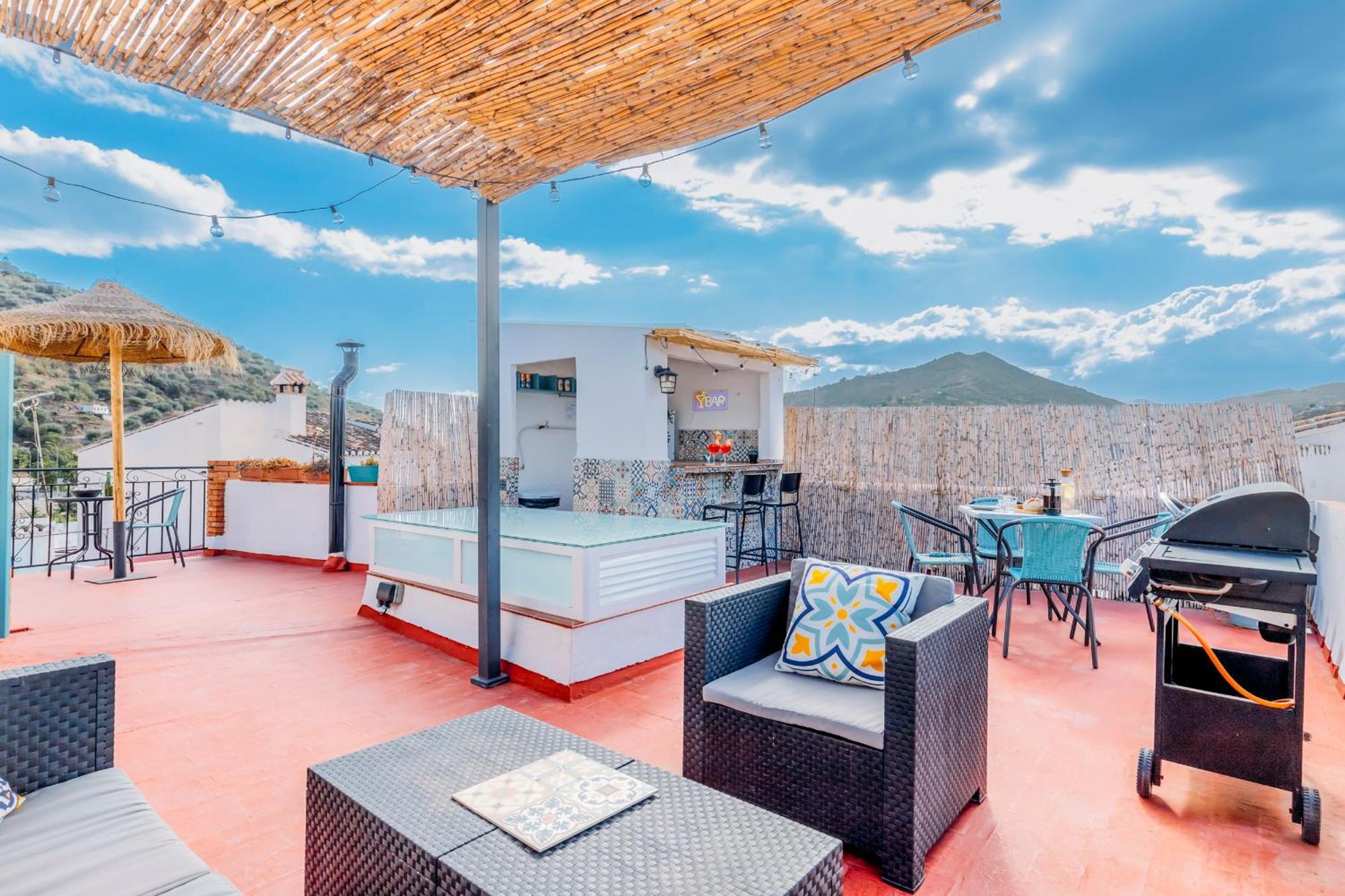 Casa De La Montana Apartments Sayalonga エクステリア 写真